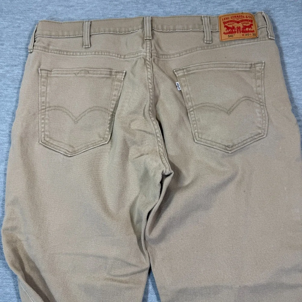Levis Jeans Mens 40x30 Beige 541 Athletic‎ Tapered Mid Rise Stretch Light Wash